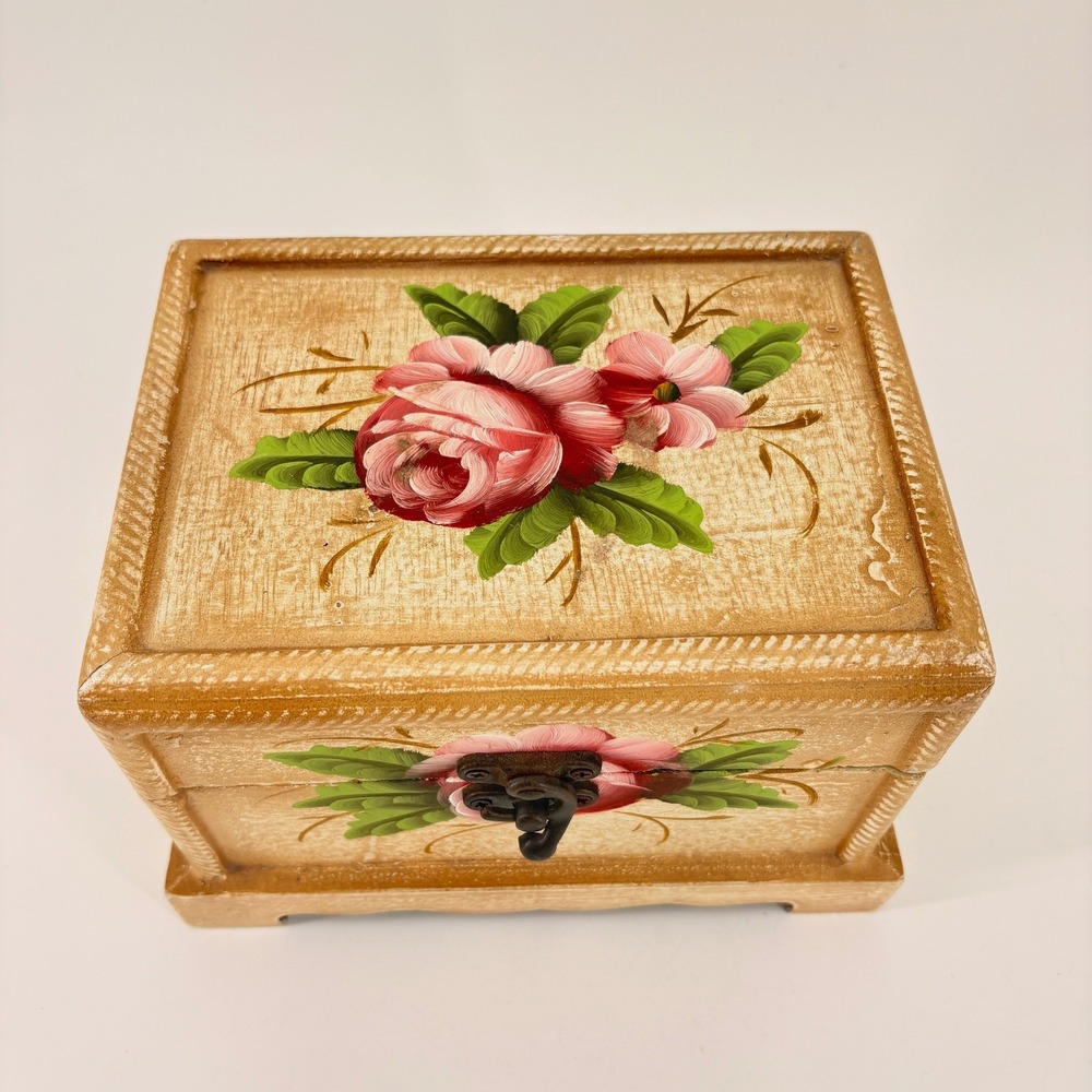 Vtg 90s Cottagecore Hand Painted Floral Trinket Box Wood Keepsake Chest w/ Clasp